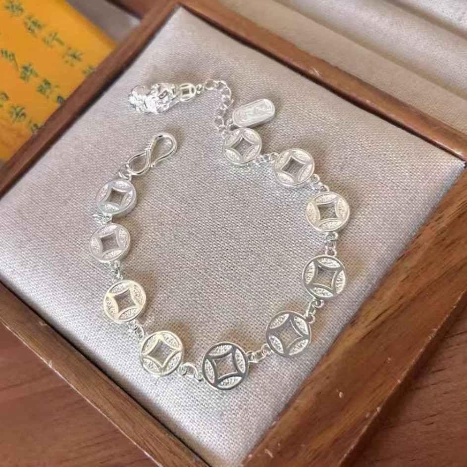 YZ043精品饰手串  无礼盒