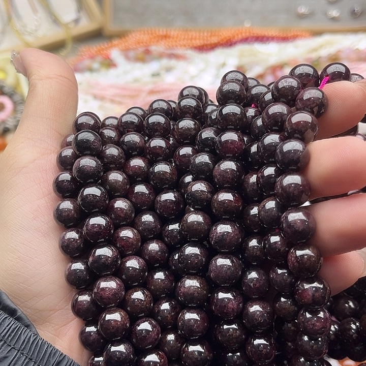 玛瑙/玉髓珠宝半成品未镶嵌一条10mm左右石榴石珠