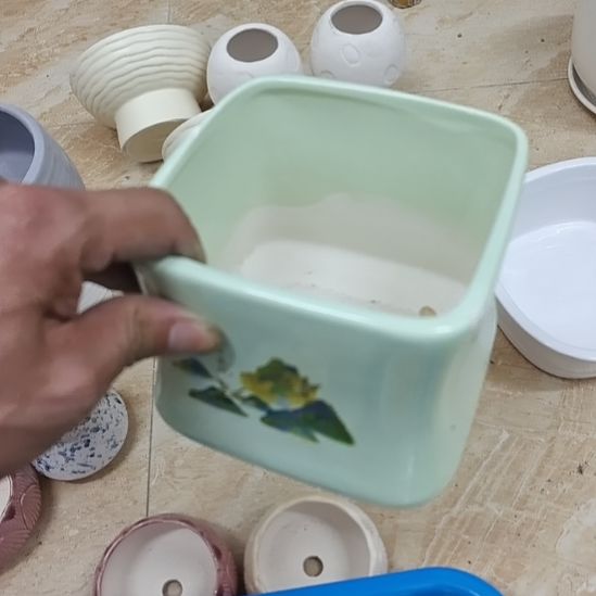 。微瑕陶瓷盆12包邮