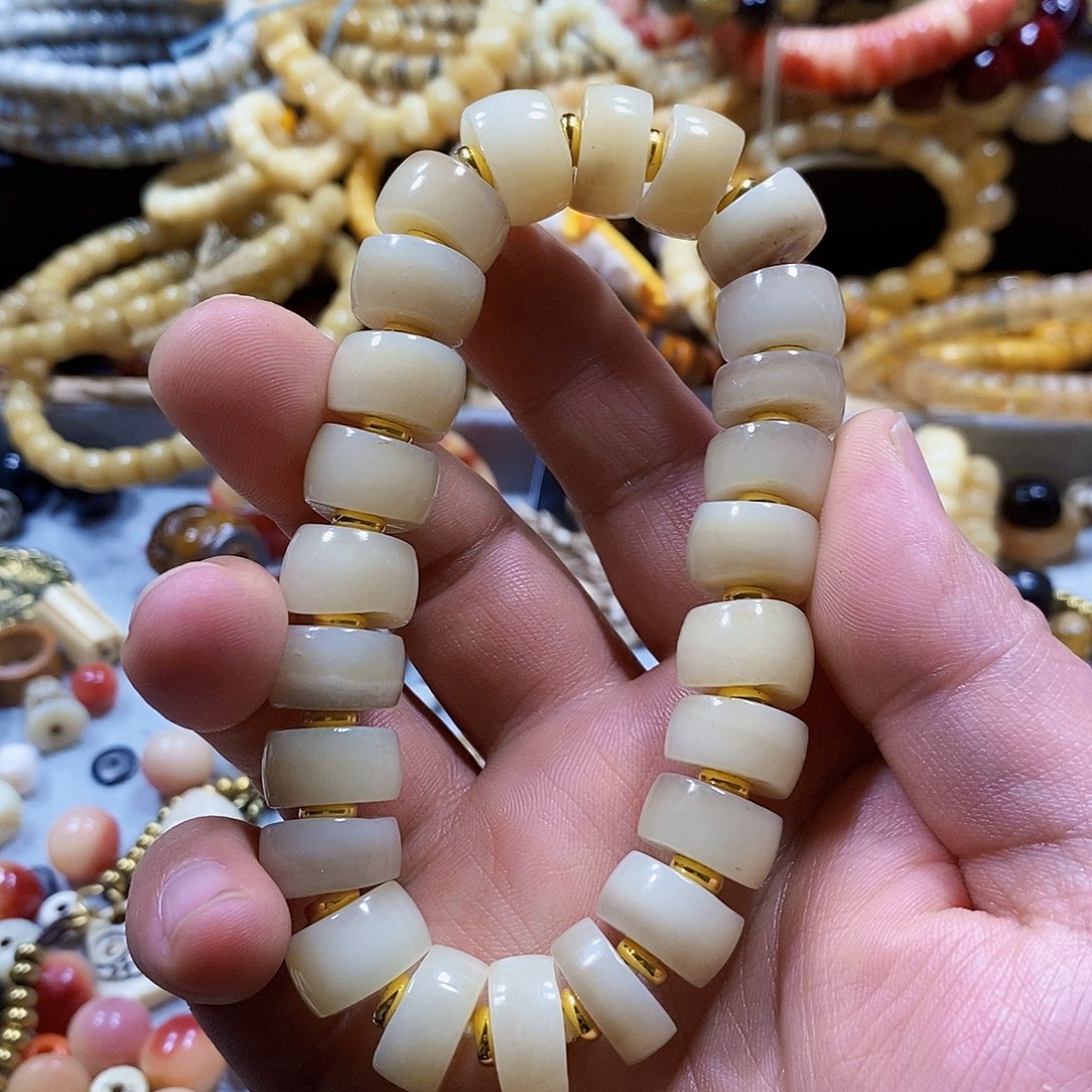 驼骨摆件1.4三花手串