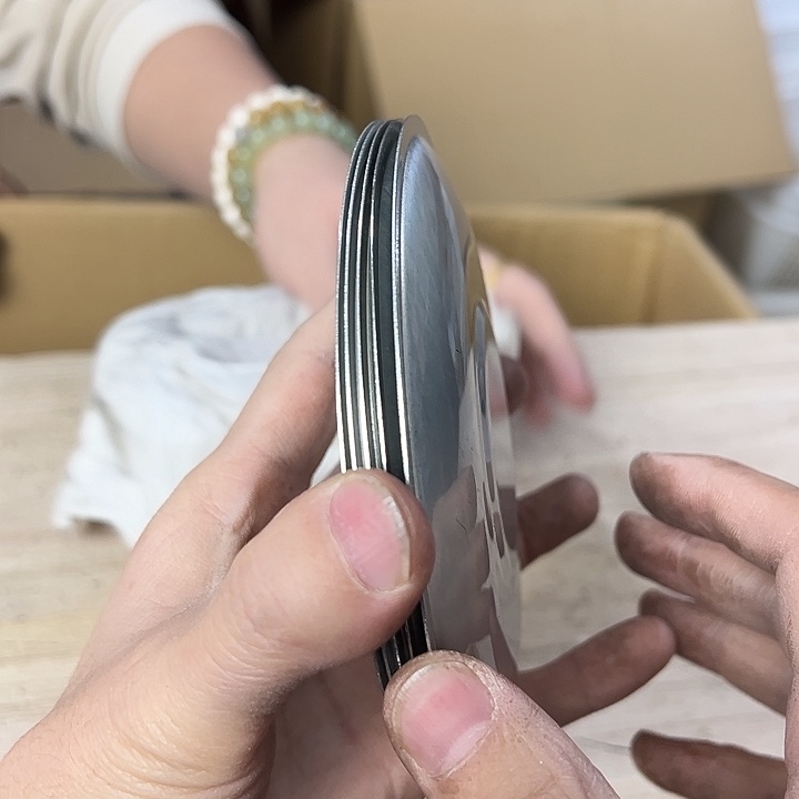 临***雪你在干嘛呢我在洗衣服