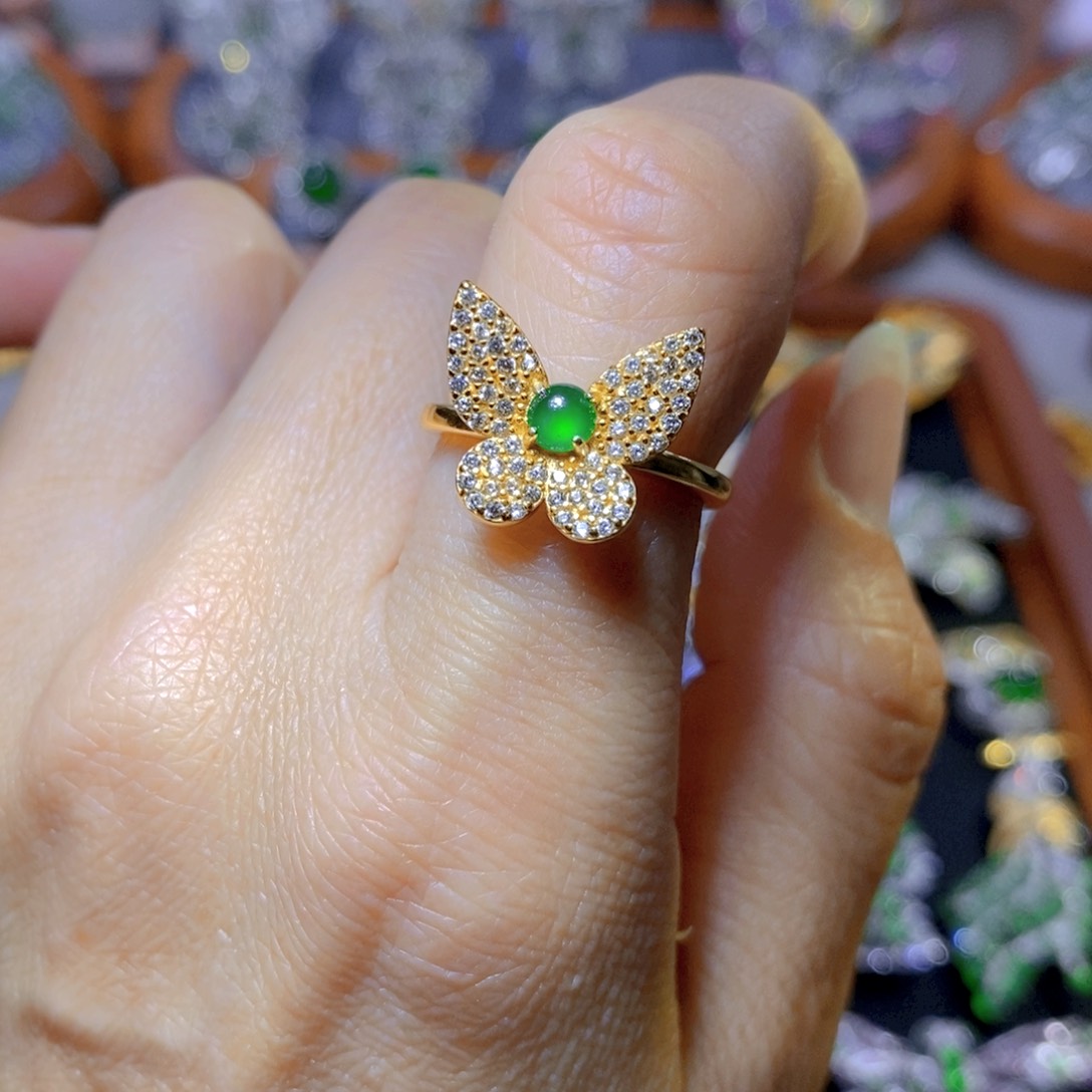 翡翠颈饰银S925镶嵌天然翡翠