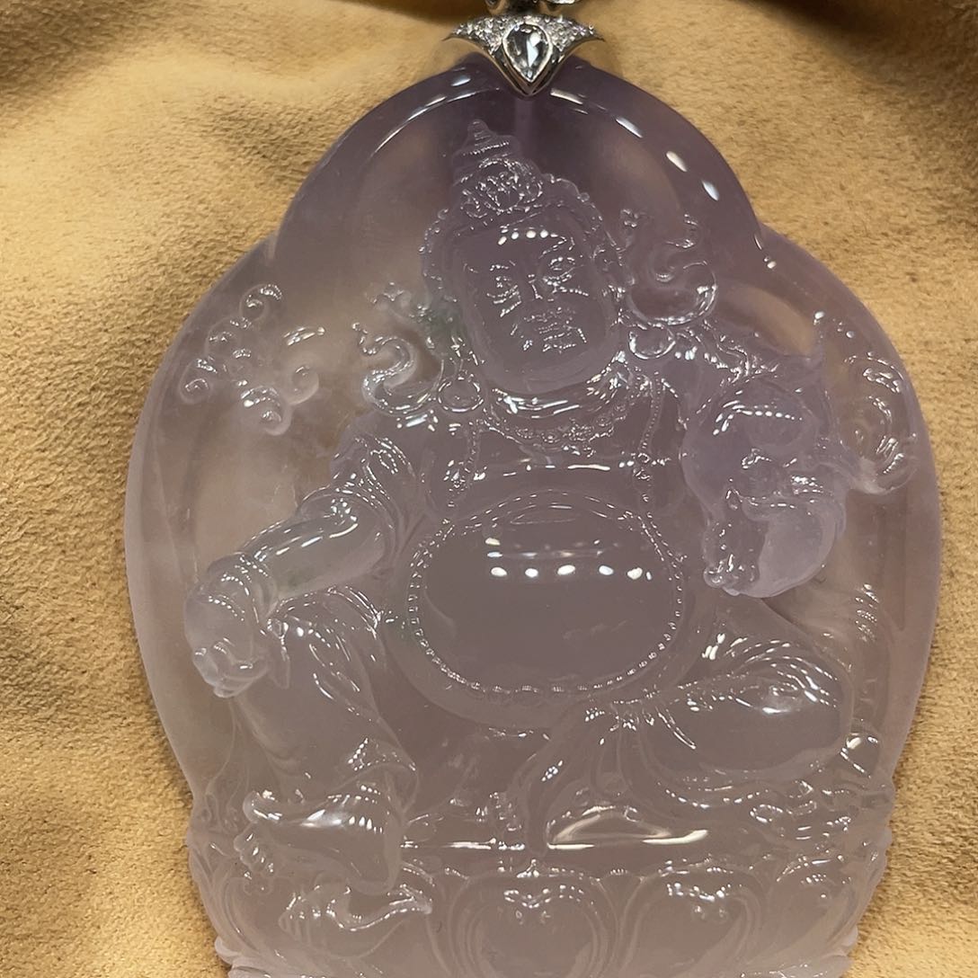 定制翡翠未镶嵌挂件