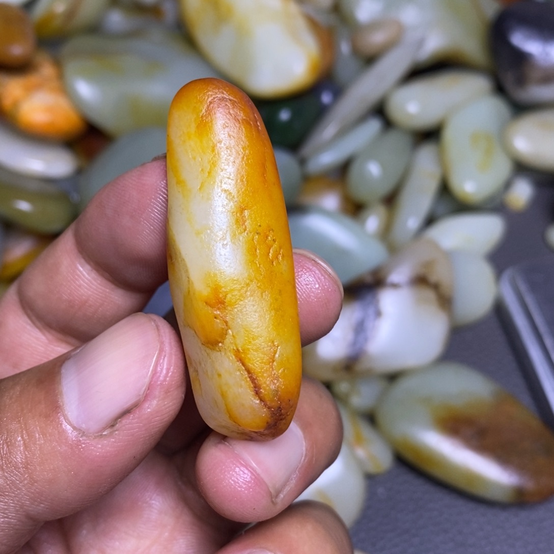 和田玉（糖玉）未镶嵌挂件