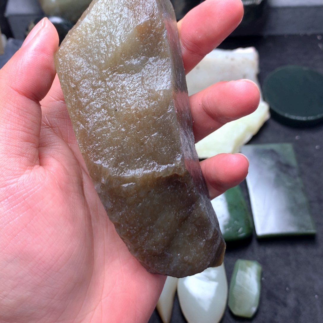 和田玉（糖玉）边角未镶嵌