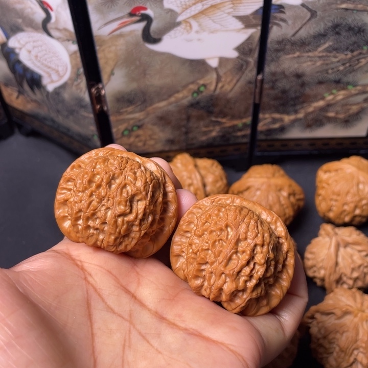 把件文玩核桃39.5血麒麟