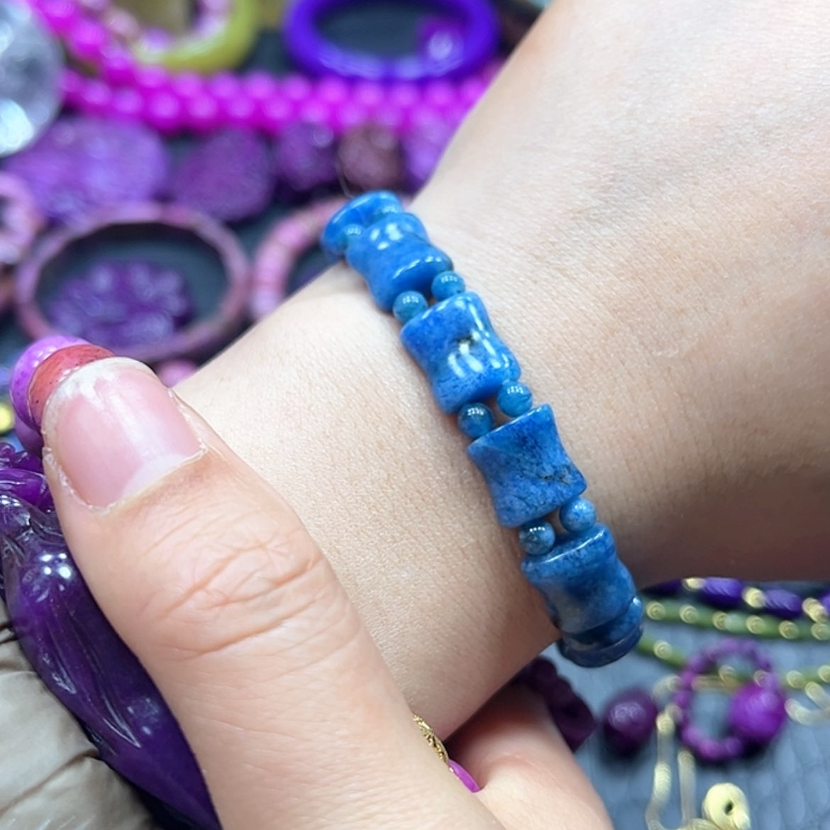 【闪购商品】琉璃配饰舒具石老油11蓝丝绒玉华手牌可多拍穿腰链