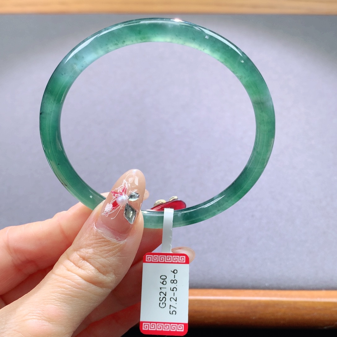 翡翠手镯未镶嵌天然翡翠手镯叮当镯