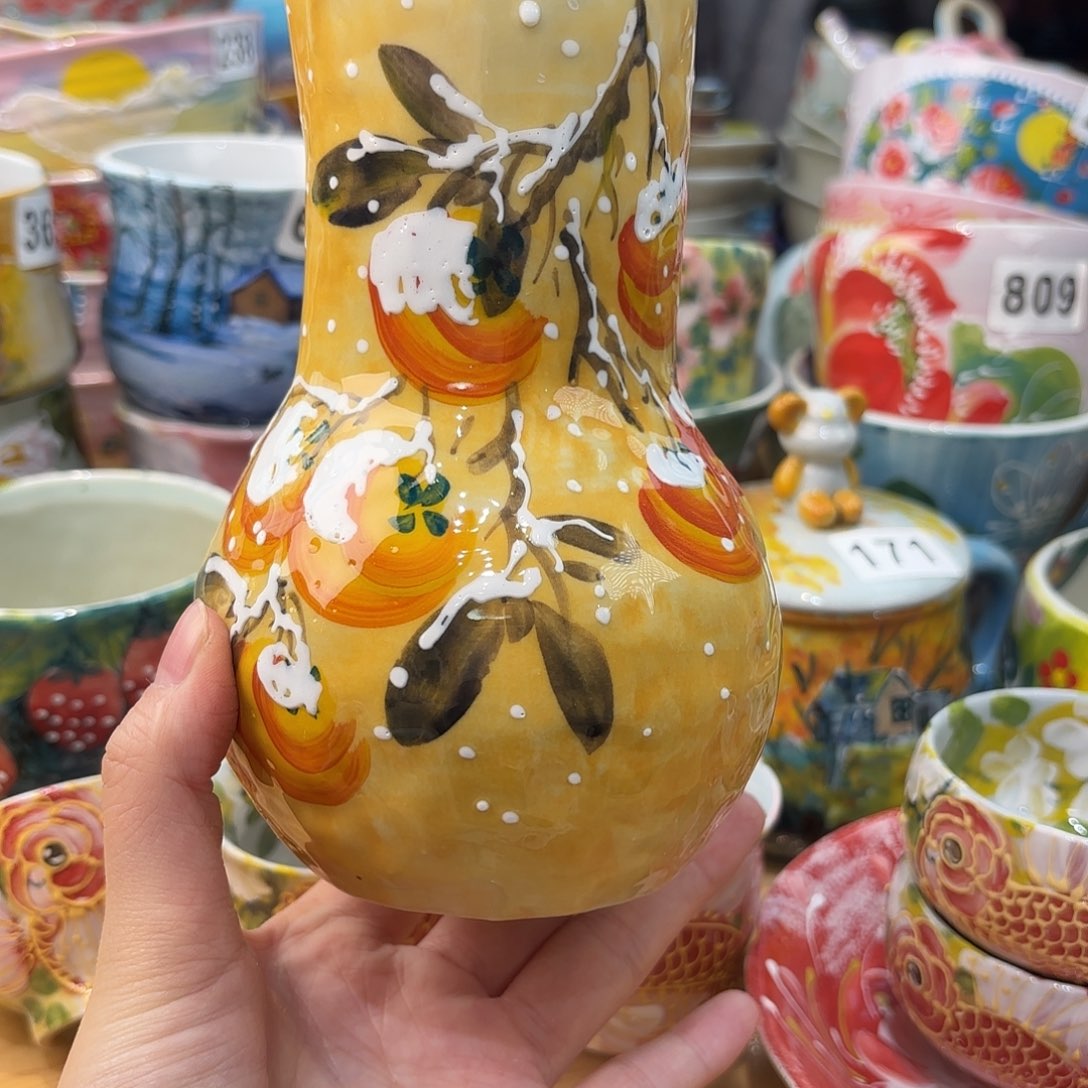瓷片兔兔盖茨。兔兔好