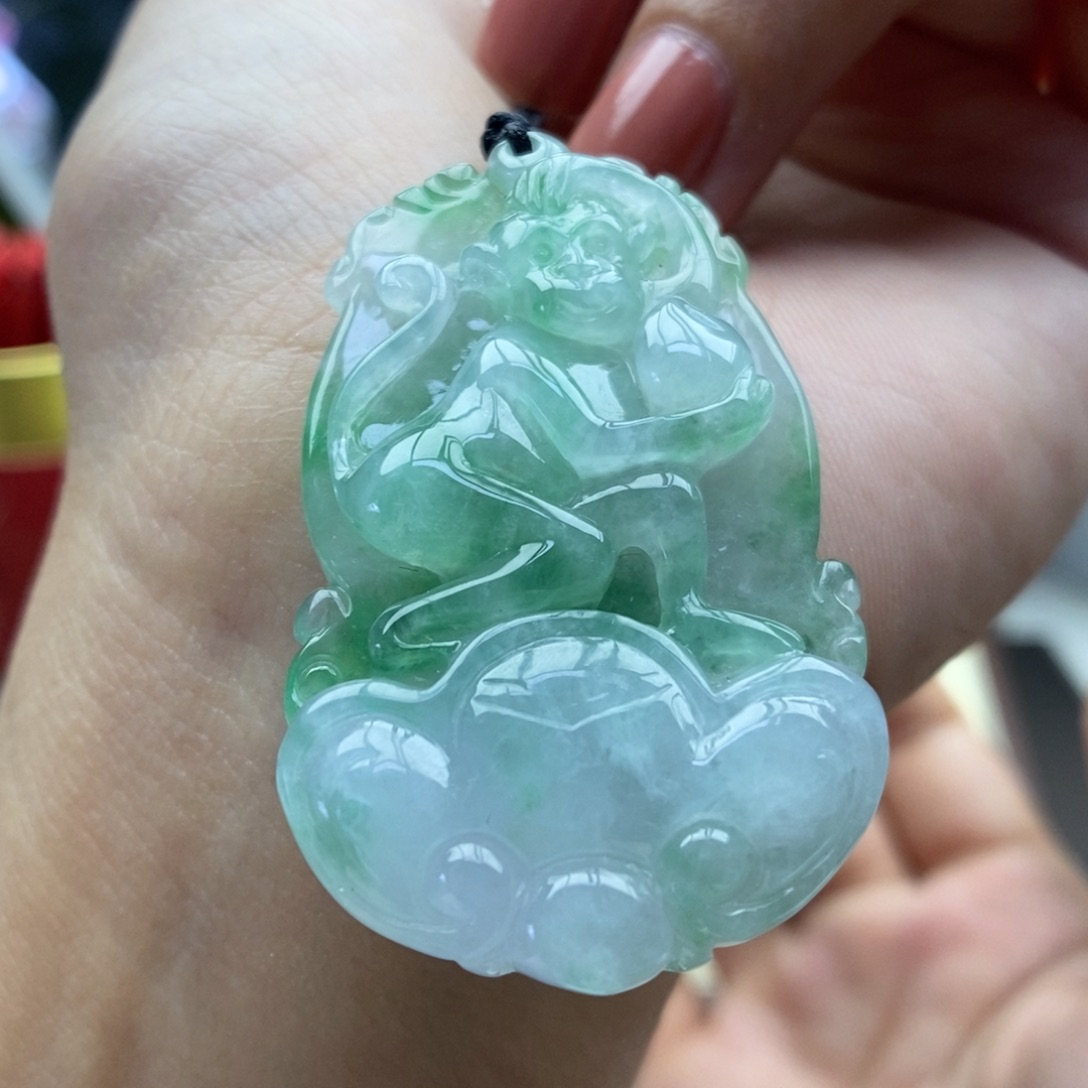 翡翠未镶嵌颈饰吊坠41