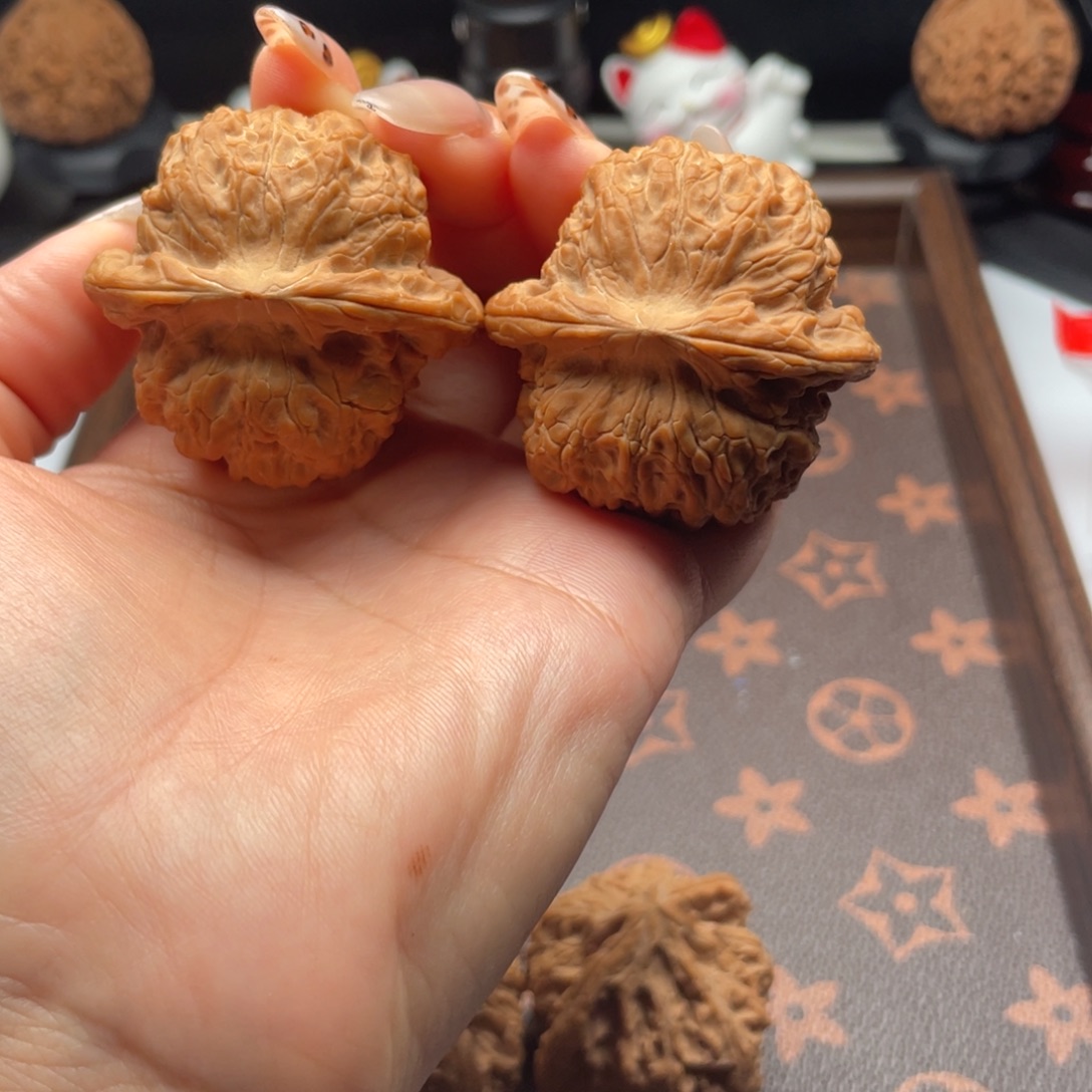 奥***～文玩核桃血麒麟43