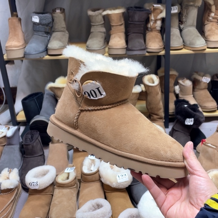 36码栗色木扣一双鞋女