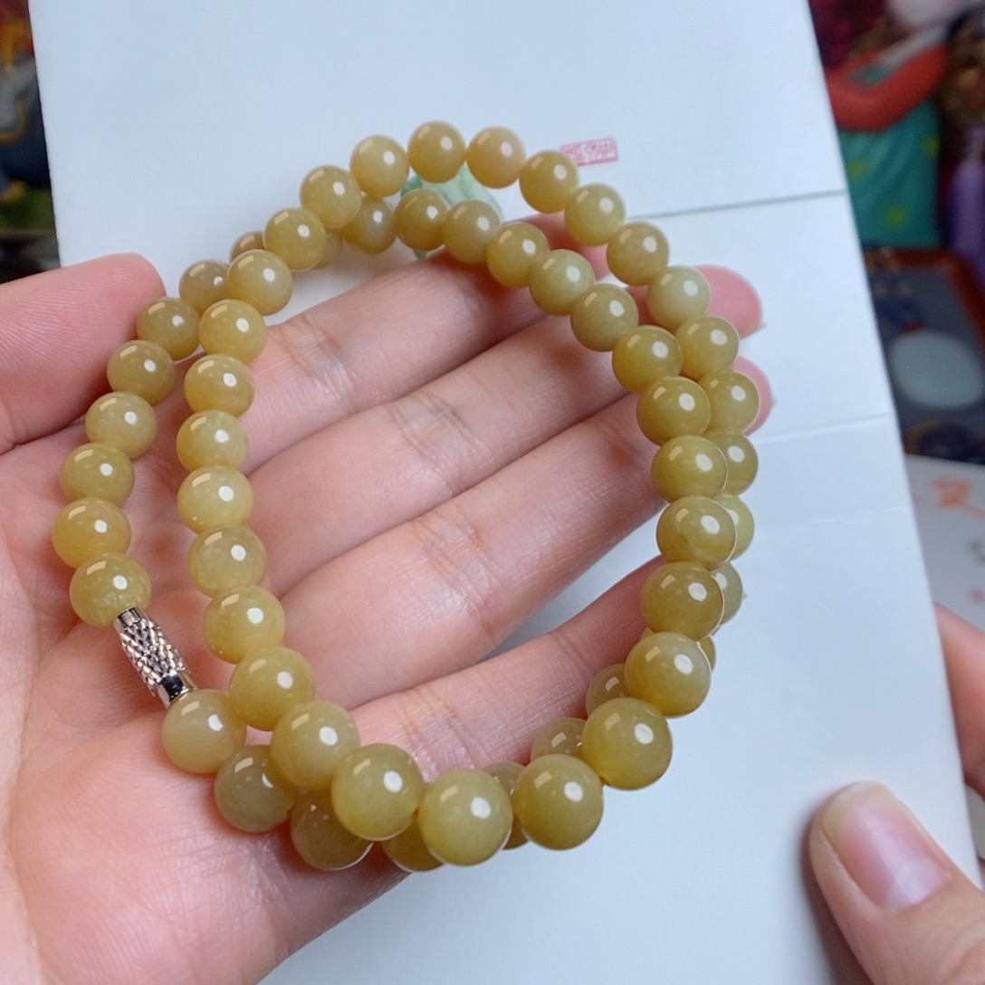 和田玉颈饰未镶嵌金山糖