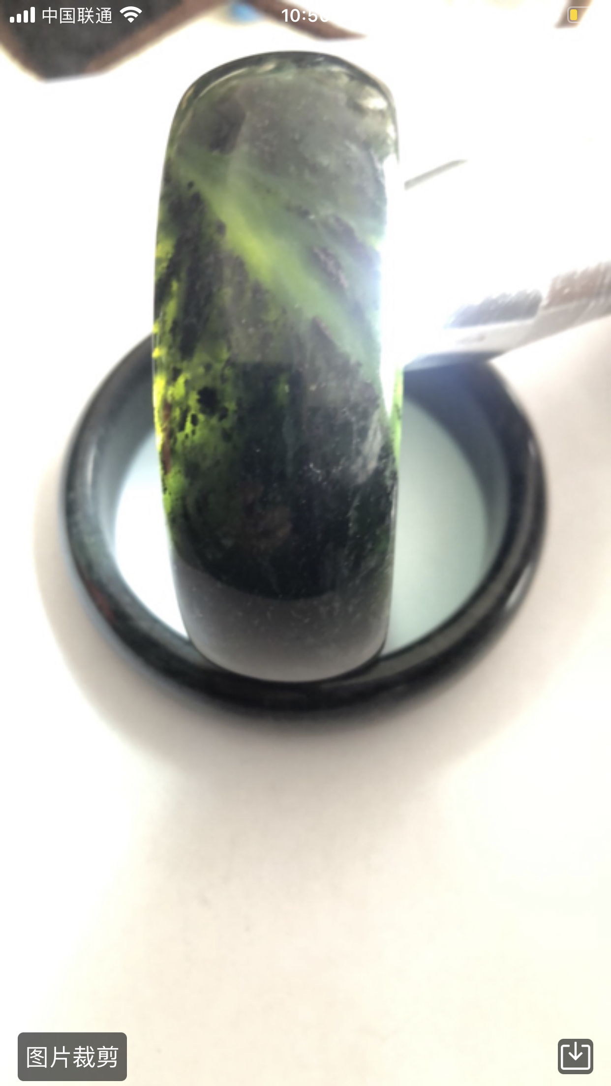 岫玉聚宝盆轮胎手镯平安无事干净通透雕刻