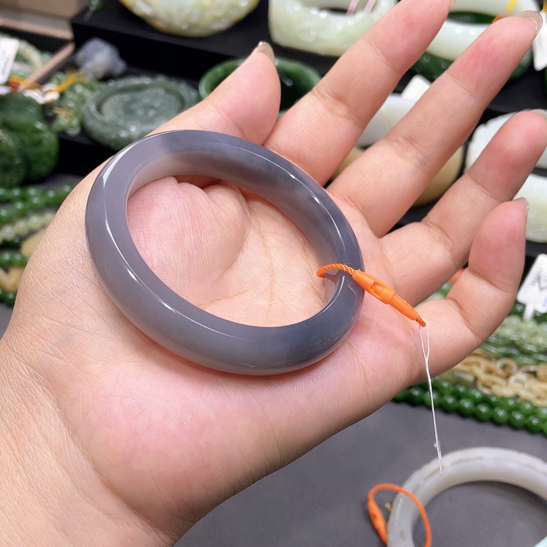 和田玉手镯54圈口5未镶嵌