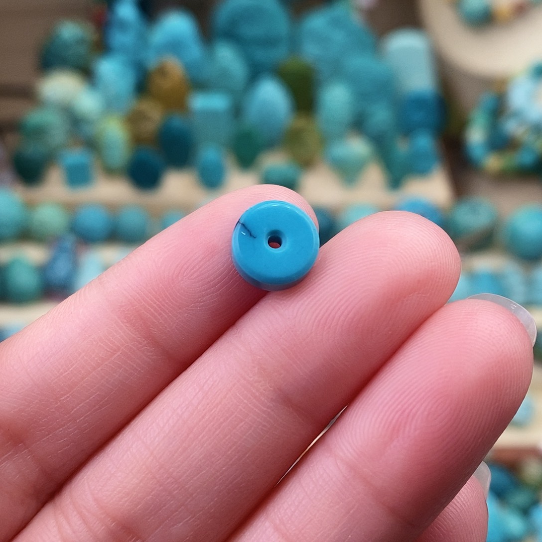 绿松石珠宝奇石未镶嵌8.5*3.5mm