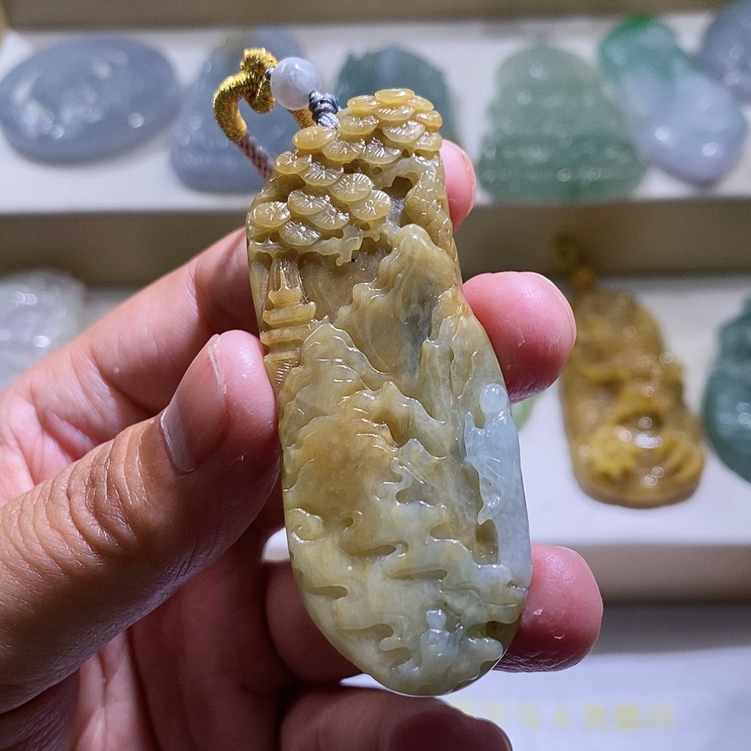 【闪购商品】翡翠颈饰未镶嵌山水悟道