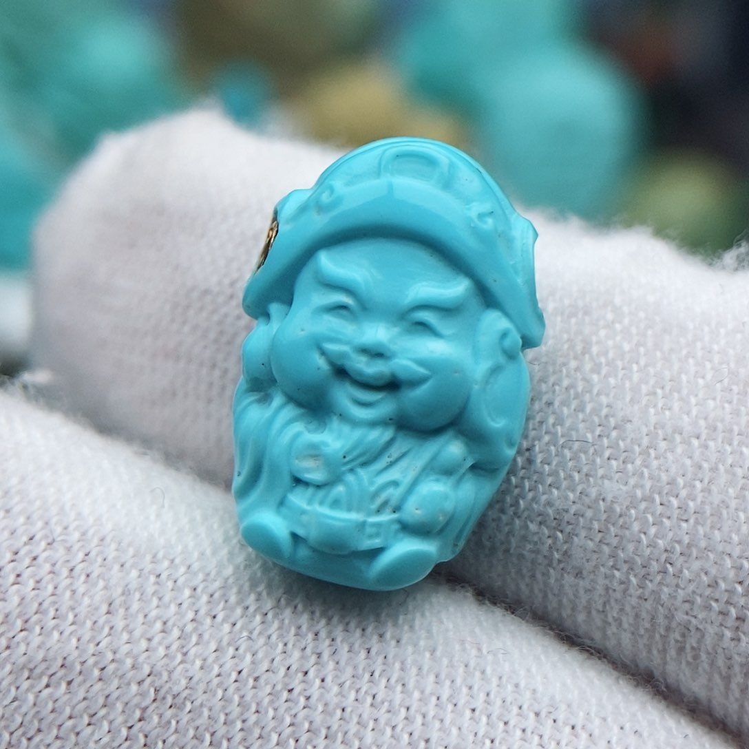 绿松石颈饰未镶嵌