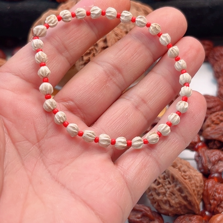 文玩核桃手串野生龙脊八棱小核桃手串