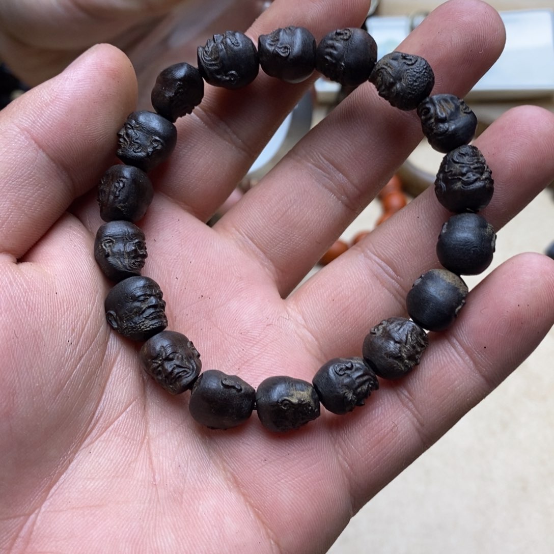 滴血莲花菩提吊坠