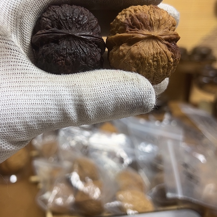 文玩核桃吊坠阴阳和尚15号
