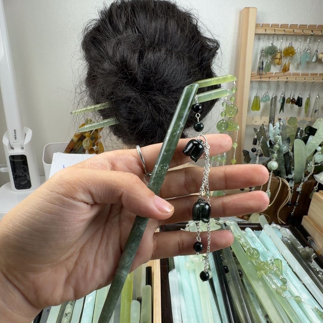 蛇纹石玉未镶嵌发饰