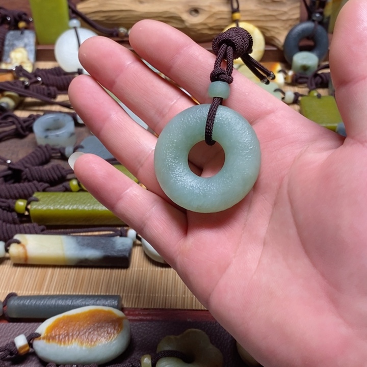 蛇纹石玉挂件未镶嵌永**巷