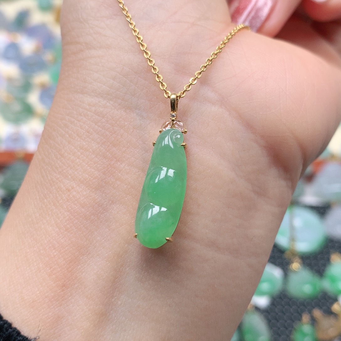 【闪购商品】翡翠吊坠(不含链)18K金镶嵌