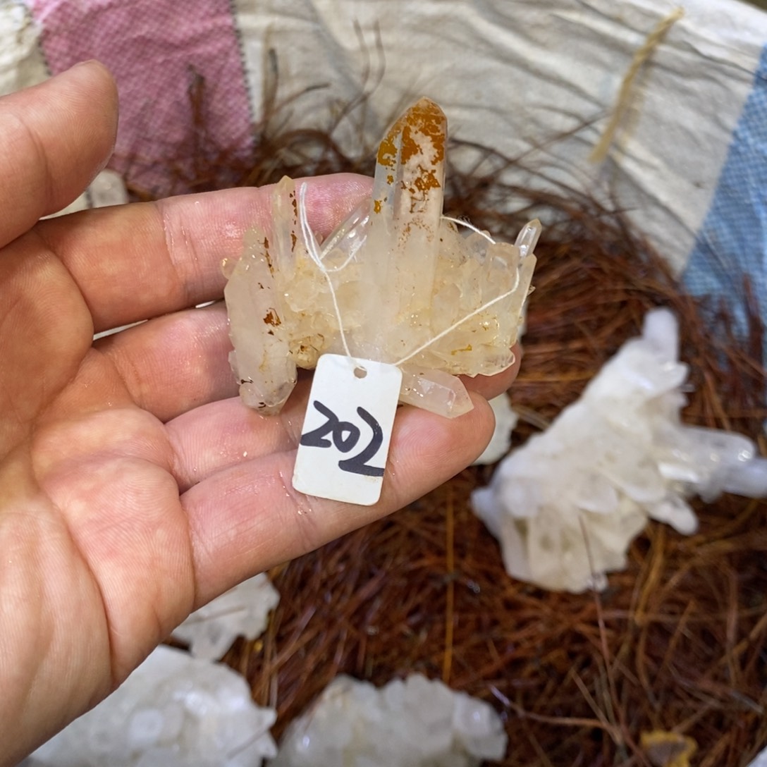 水晶原石摆件未镶嵌水晶