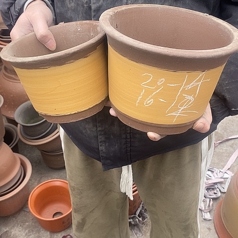 紫砂中国宜兴紫砂花盆，