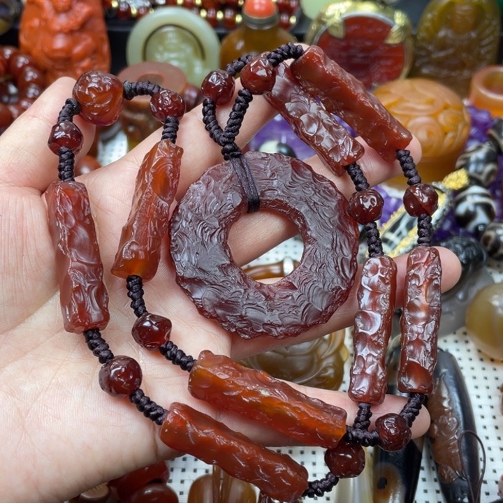玛瑙/玉髓颈饰未镶嵌