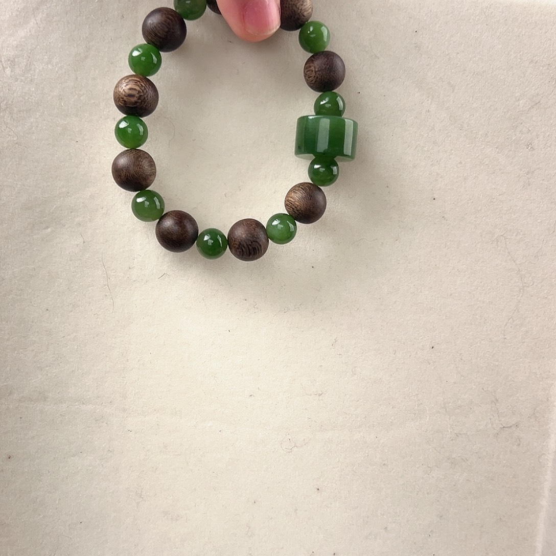 和田玉（碧玉）未镶嵌手链