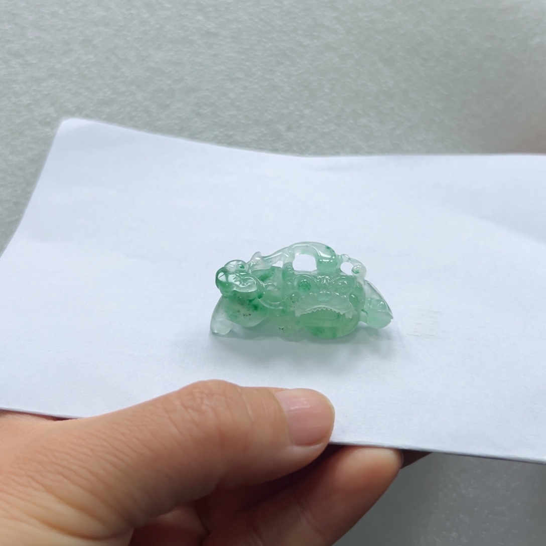 石英质玉手链未镶嵌初****?唐唐