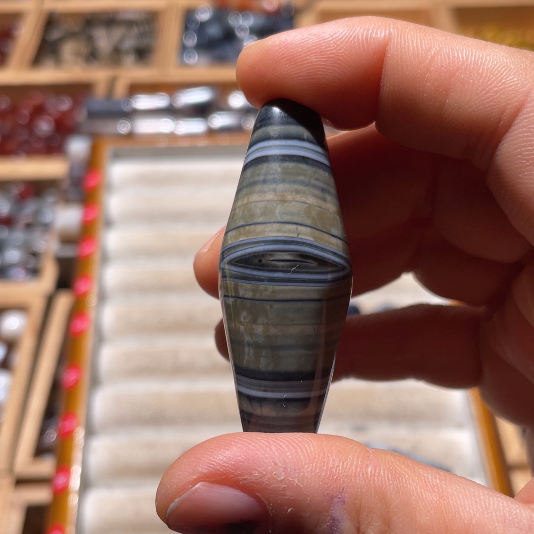 玛瑙/玉髓未镶嵌珠宝半成品