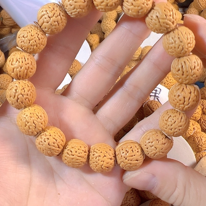 鹏***吖桃核手串金刚纹桃核手串