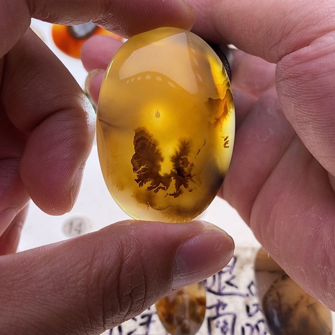 未镶嵌玛瑙/玉髓珠宝奇石