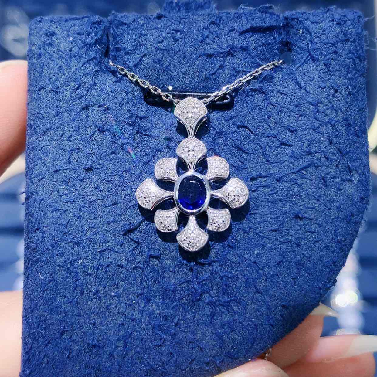 【闪购商品】颈饰蓝宝石18K金镶嵌复古蓝宝石项链重3.5g