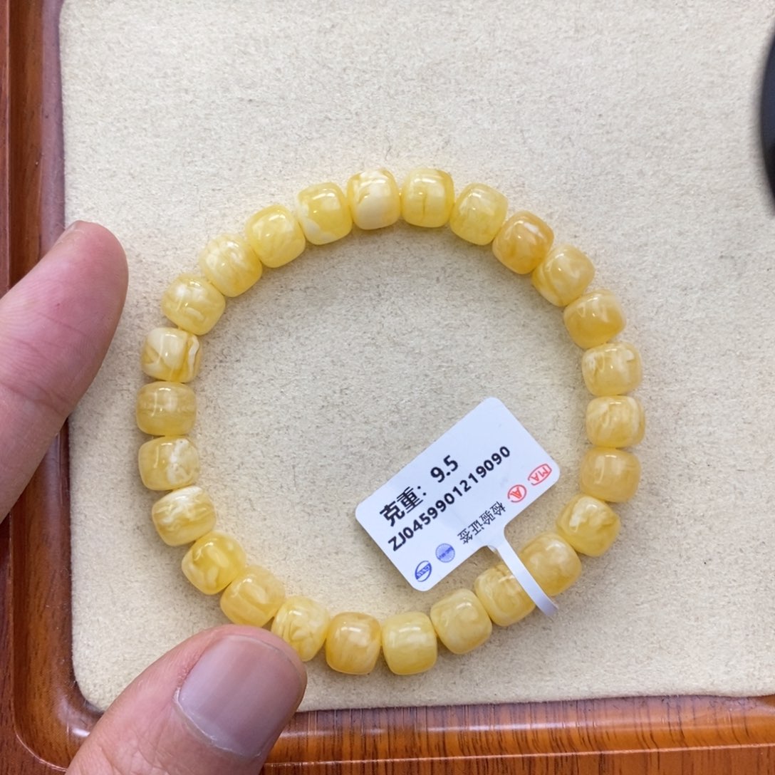 琥珀珠宝奇石未镶嵌8mm×7mm