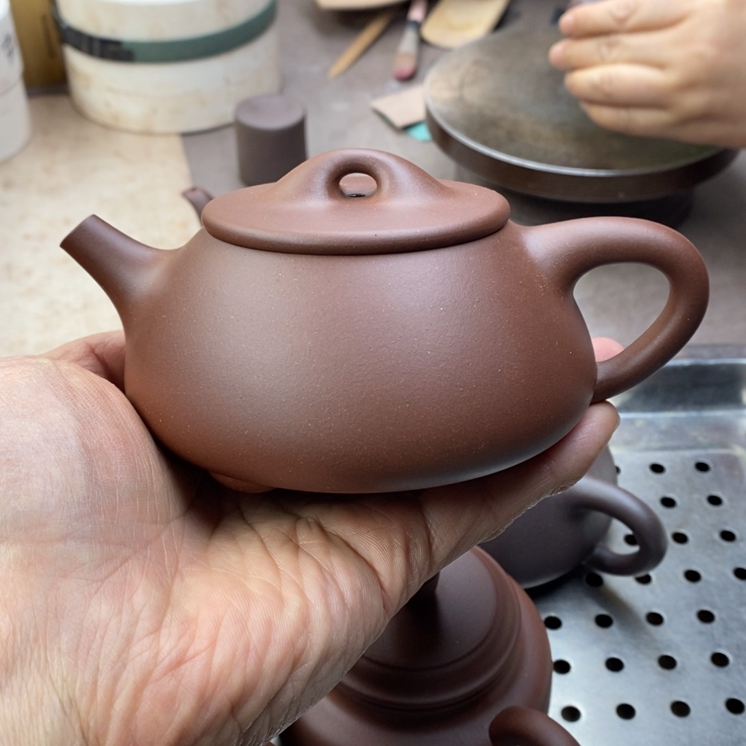 紫砂茶壶石瓢容量260毫升左右