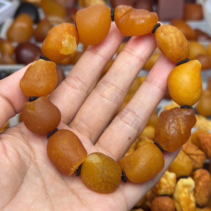 琥珀未镶嵌裸石天然蜜蜡