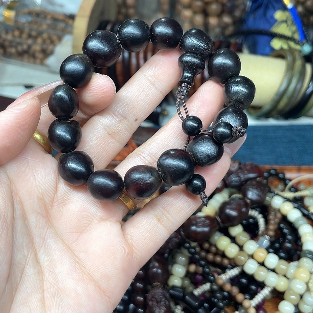 维腊木（绿檀）无事牌