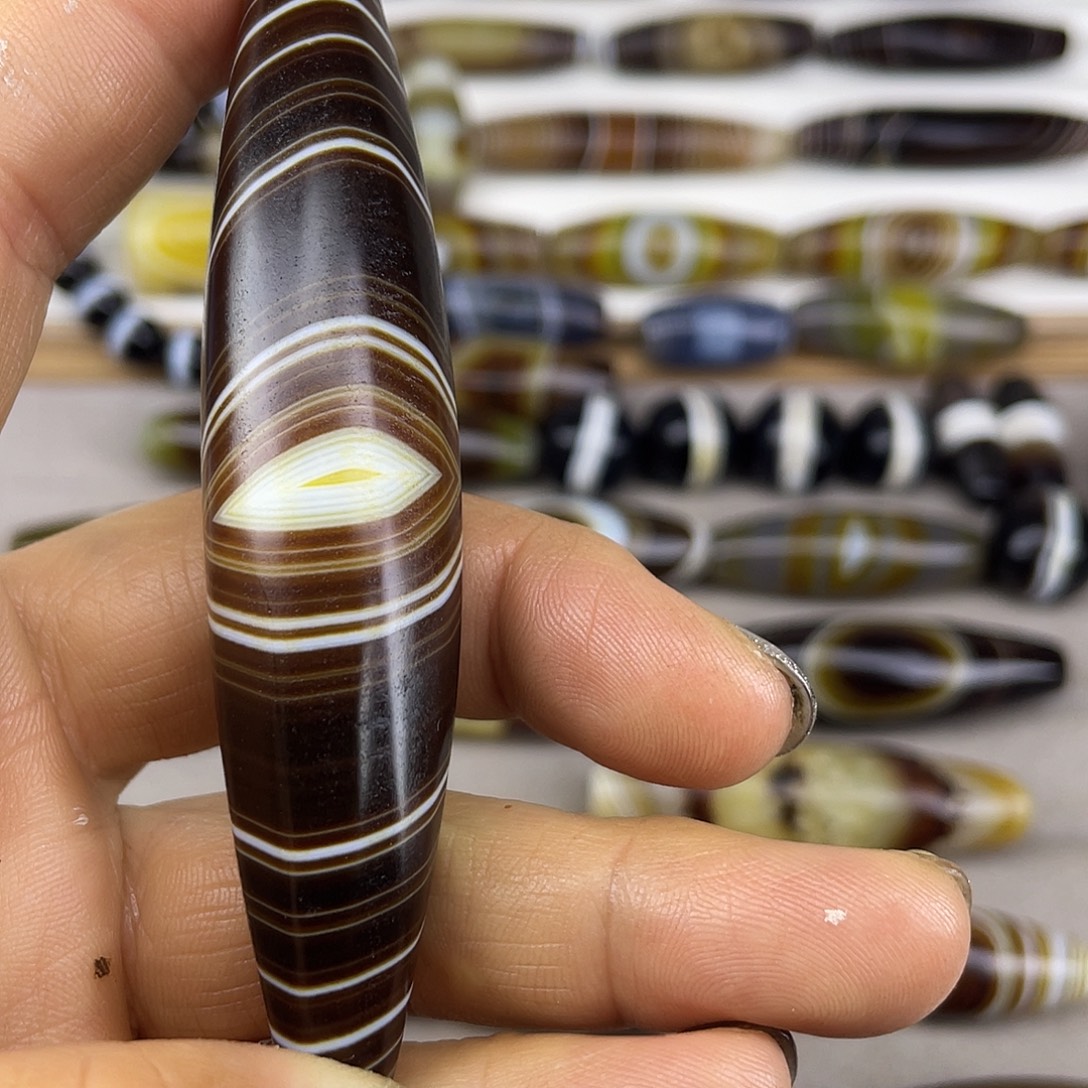 模***活玛瑙/玉髓散珠缠丝玛瑙