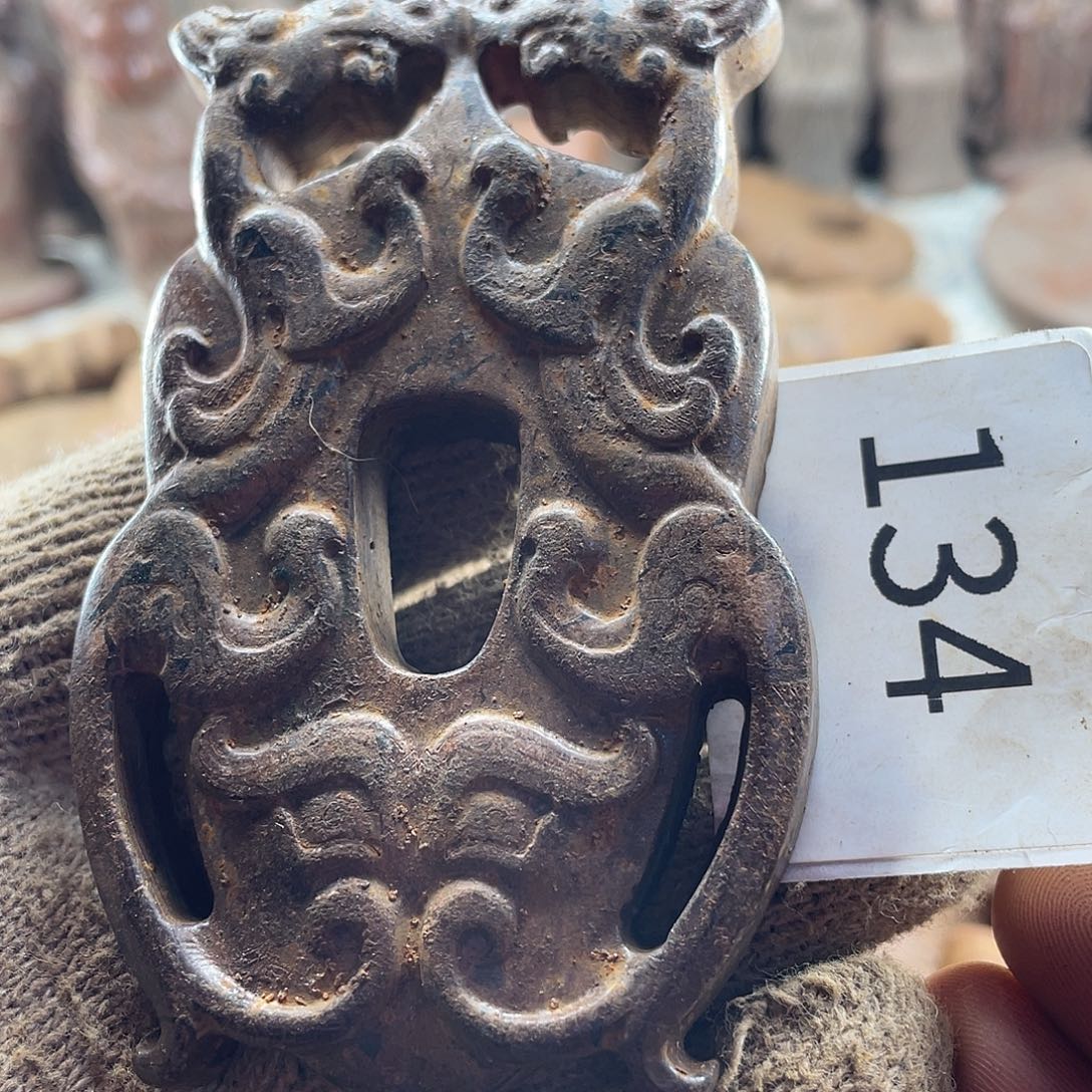 和田玉（糖玉）未镶嵌挂件