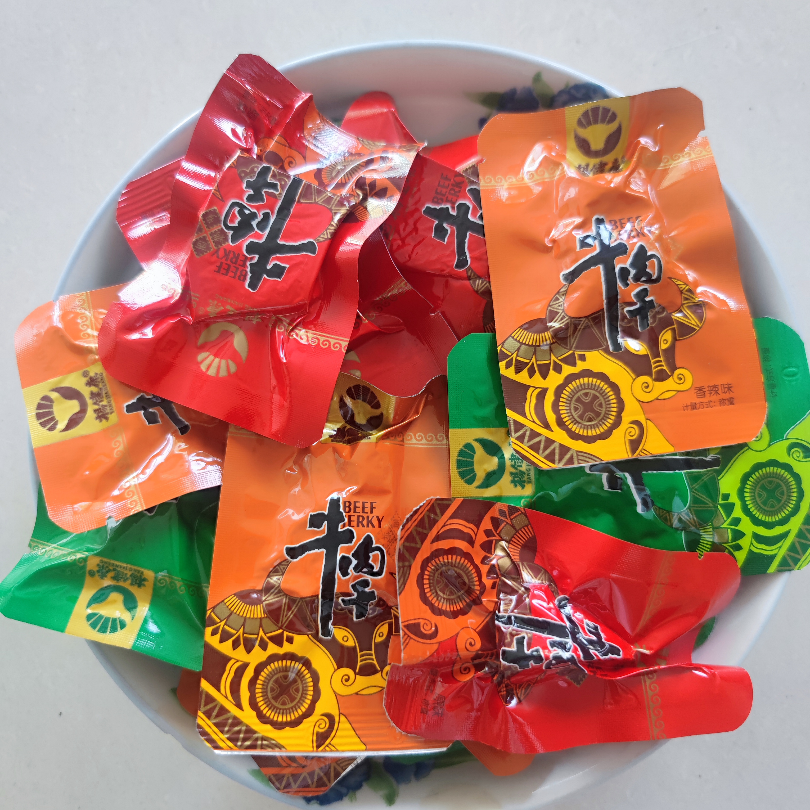 西乡杨健康牛肉干五香麻辣混合装开袋即食400g