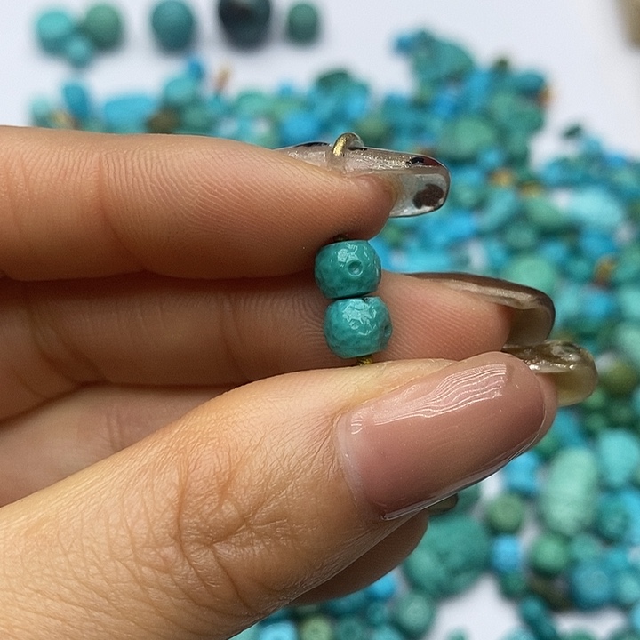 生***？绿松石未镶嵌珠宝奇石