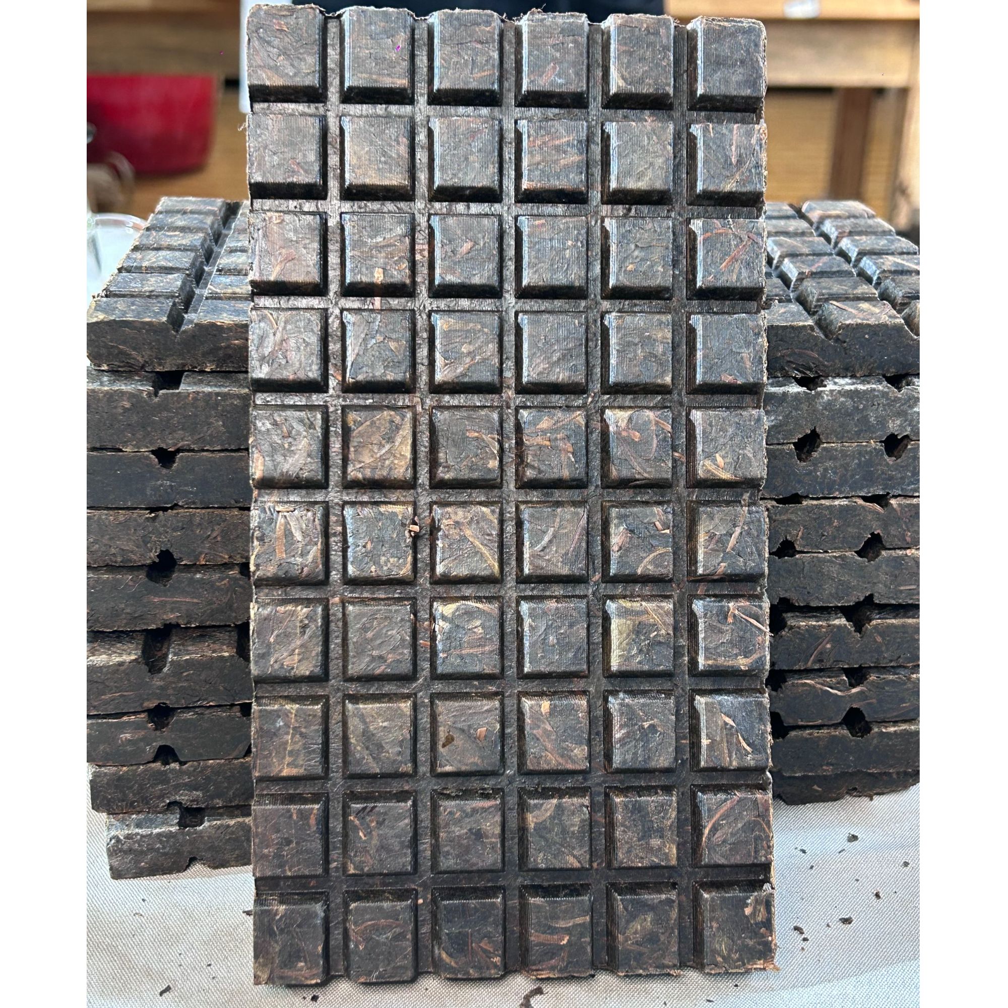 zirun/资润2015年九龙池巧克力黑砖茶现称