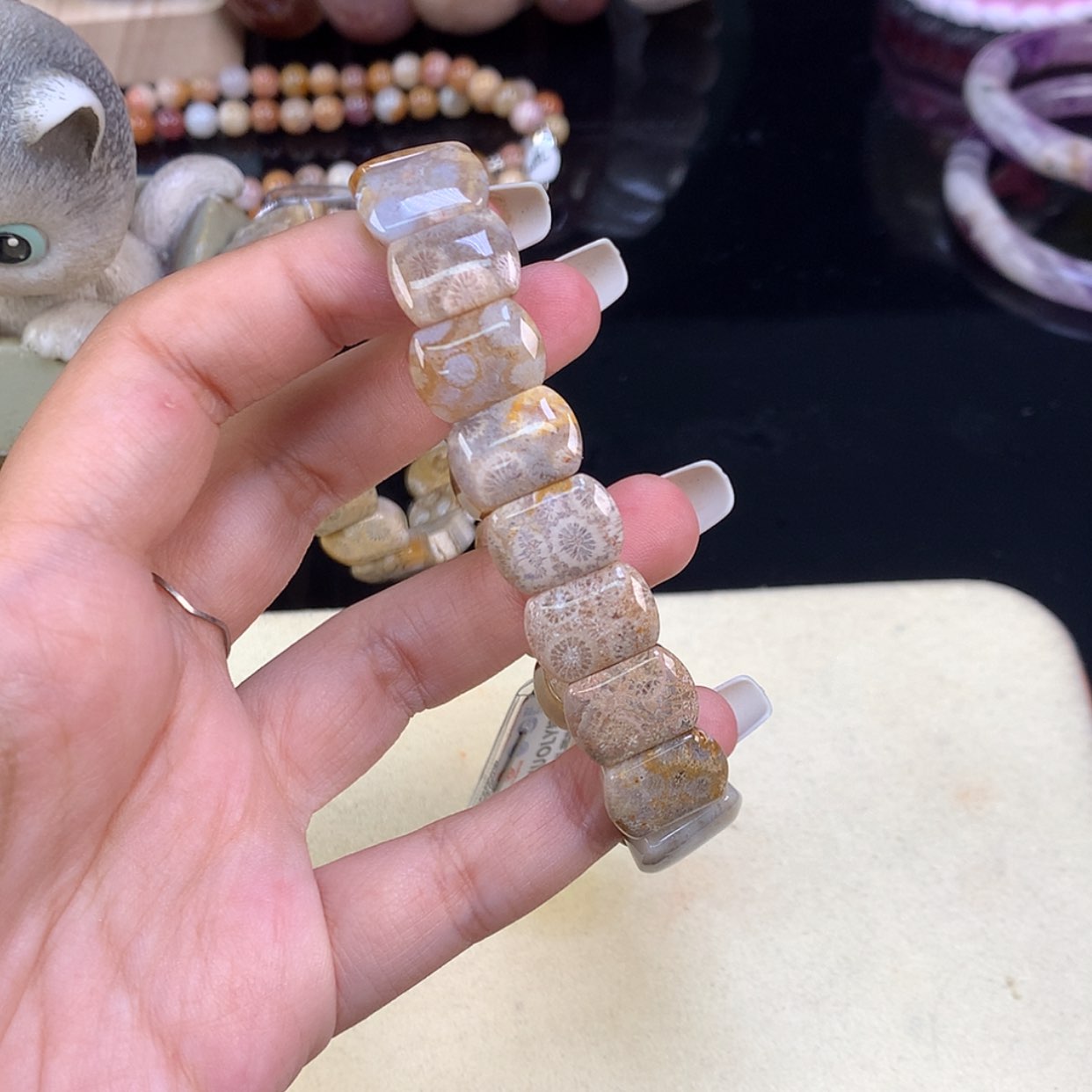 【闪购商品】颈饰未镶嵌硅化珊瑚（珊瑚玉）28号