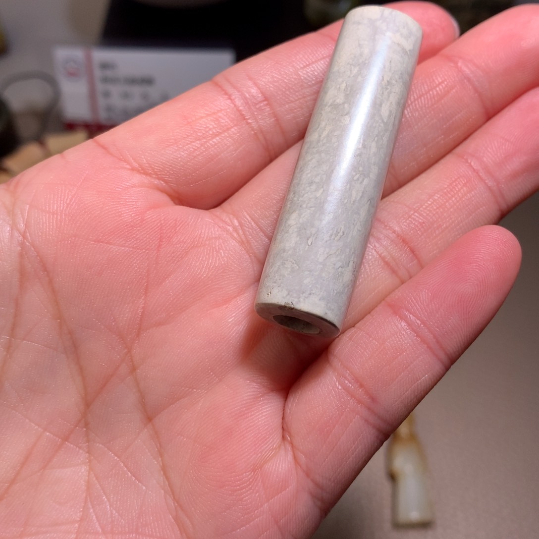 和田玉（糖玉）颈饰未镶嵌金***眠