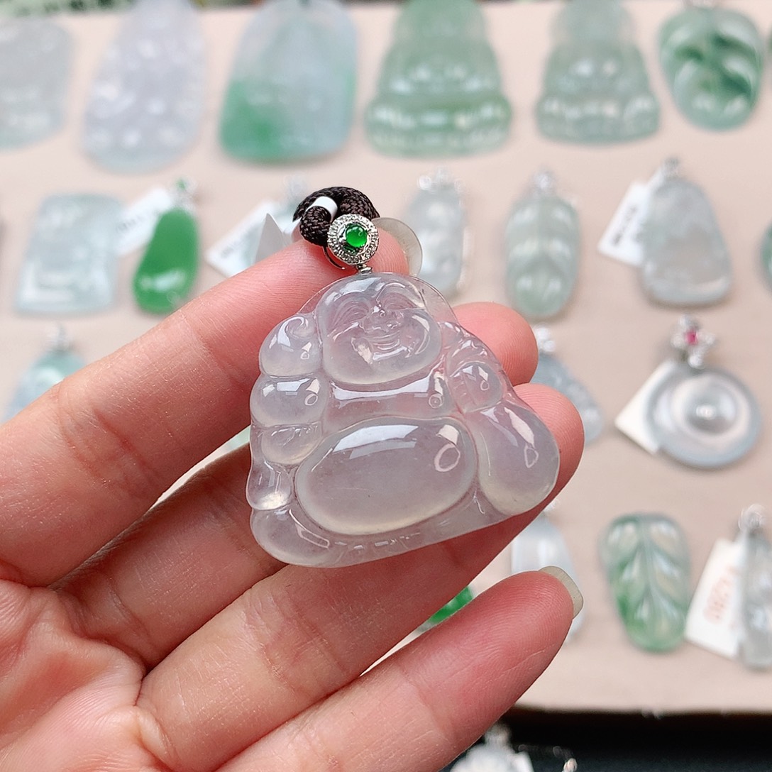 翡翠颈饰18K金镶嵌布袋佛