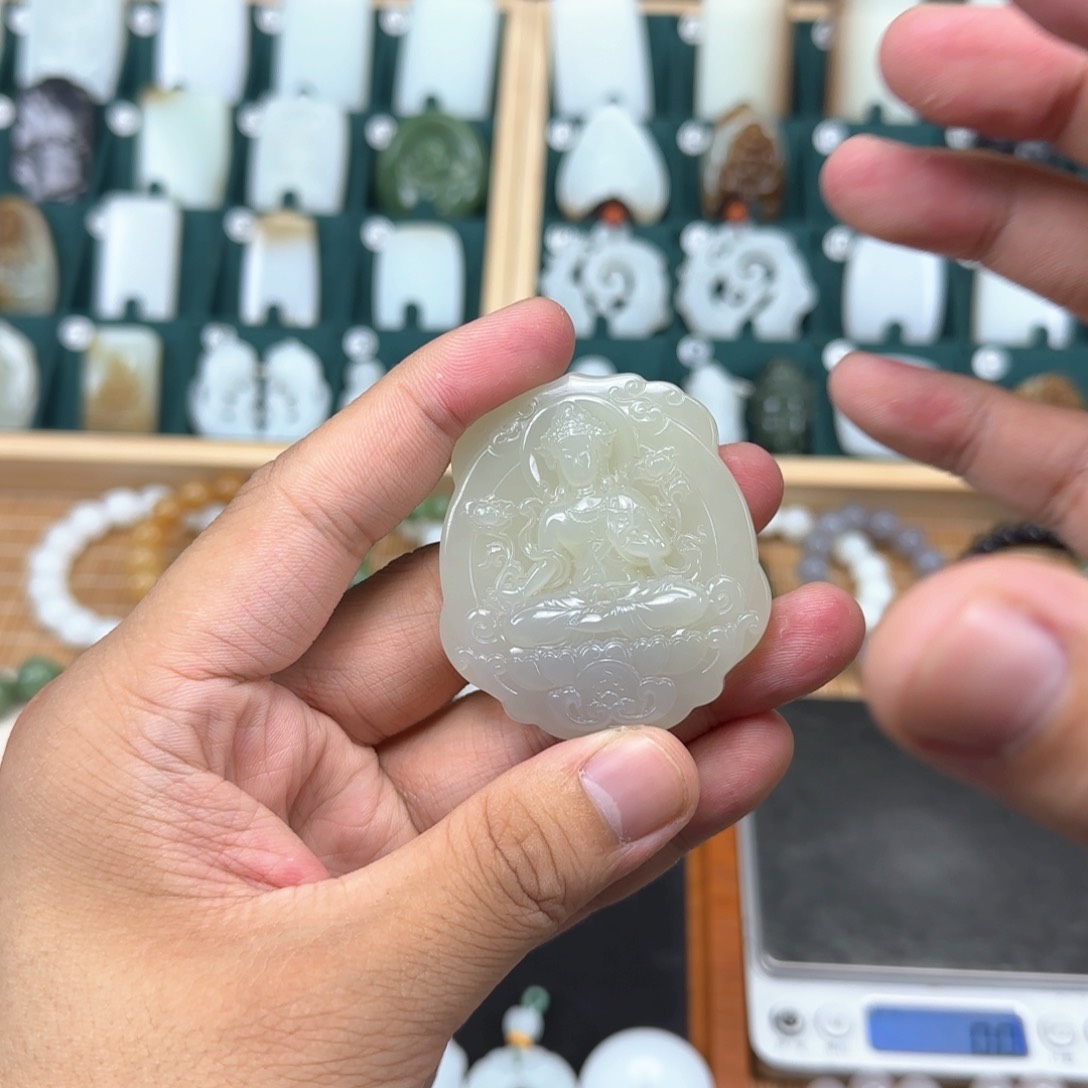 和田玉挂件未镶嵌